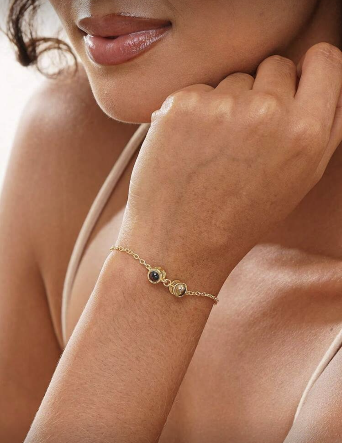 Pulsera personalizada con proyección de fotos