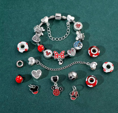 Calendario de adviento DISNEY - CHARMS Y PULSERA estilo pandora